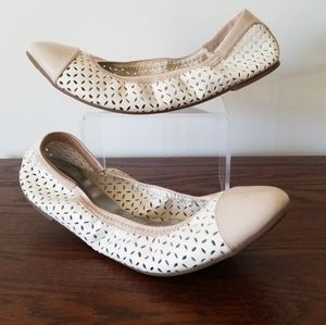 Dexflex Comfort Nude Flats in Sz 12